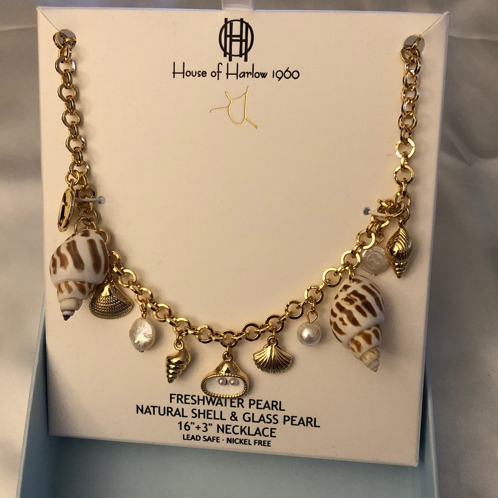 House of Harlow 1960 Gold Tone Freshwater Pearl, Shell & Metal Charm  Necklace - Picture 13 of 16